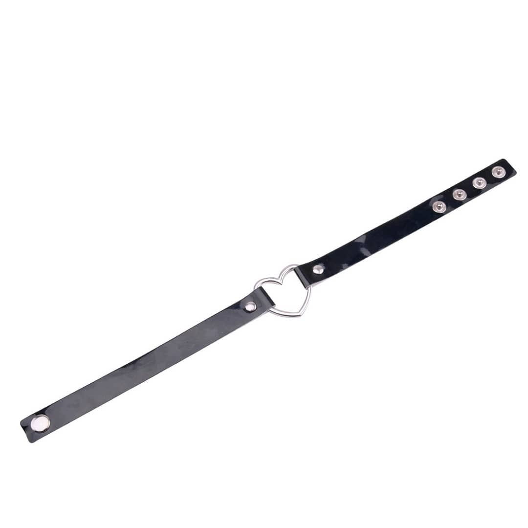 Choker · Negro con Argolla de Corazón
