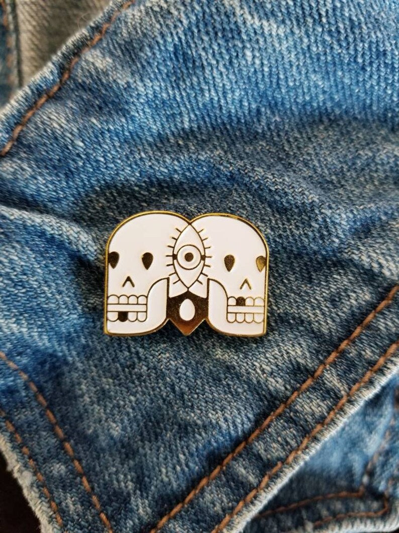 Pin Skulls
