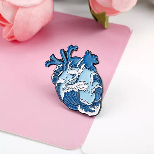Pin Corazones