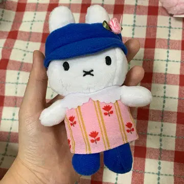 Colgante Miffy · Vestido & Sombrero