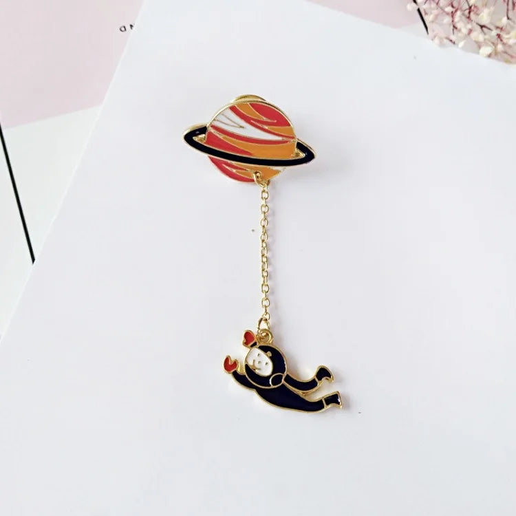 Pin Colgante · Saturno & Astronauta