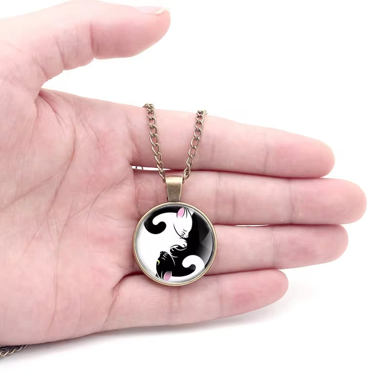 Collar Gatos Yin Yang · Modelo 02