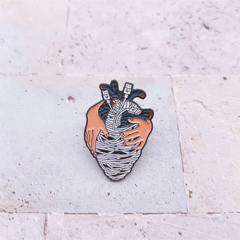 Pin Corazones