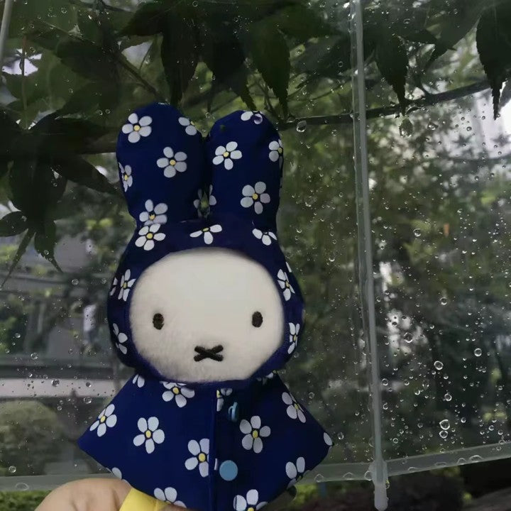 Colgante Miffy · Capa de Lluvia