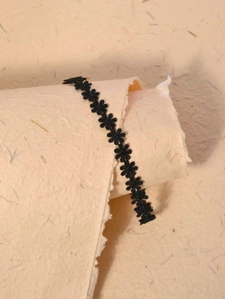 Choker · Flores Negras