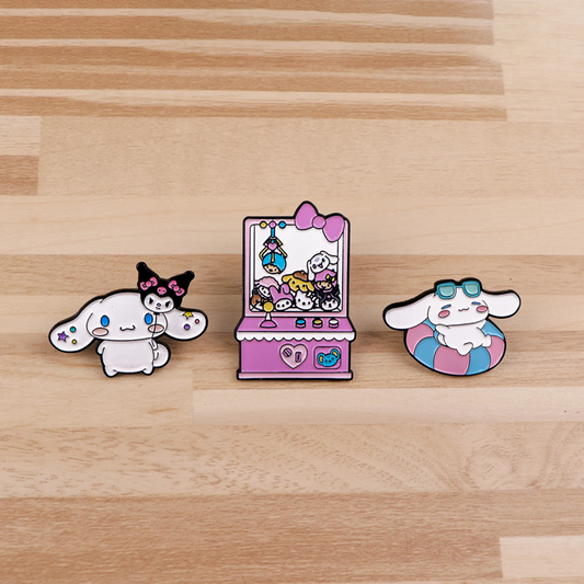 Pin Sanrio Characters · Cinnamoroll & Máquina Garra