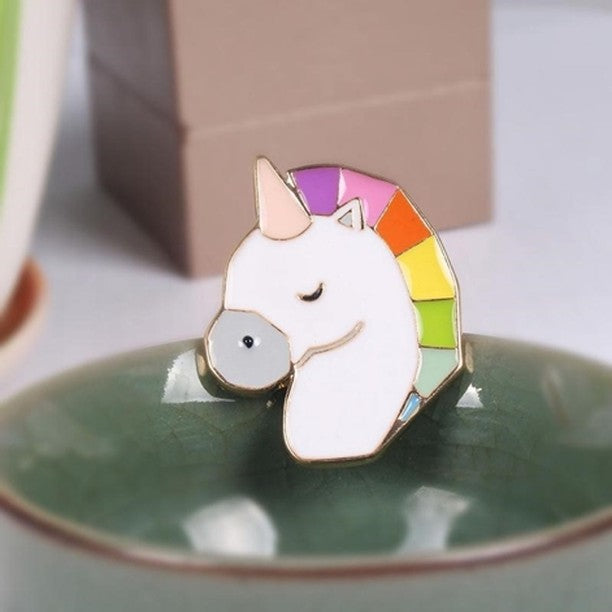 Pin Unicornio · Rainbow & Black