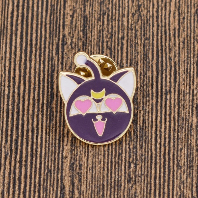 Pin Luna-P · Sailor Moon