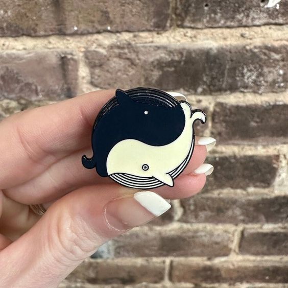 Pin Ying Yang · Ballenas & Peces