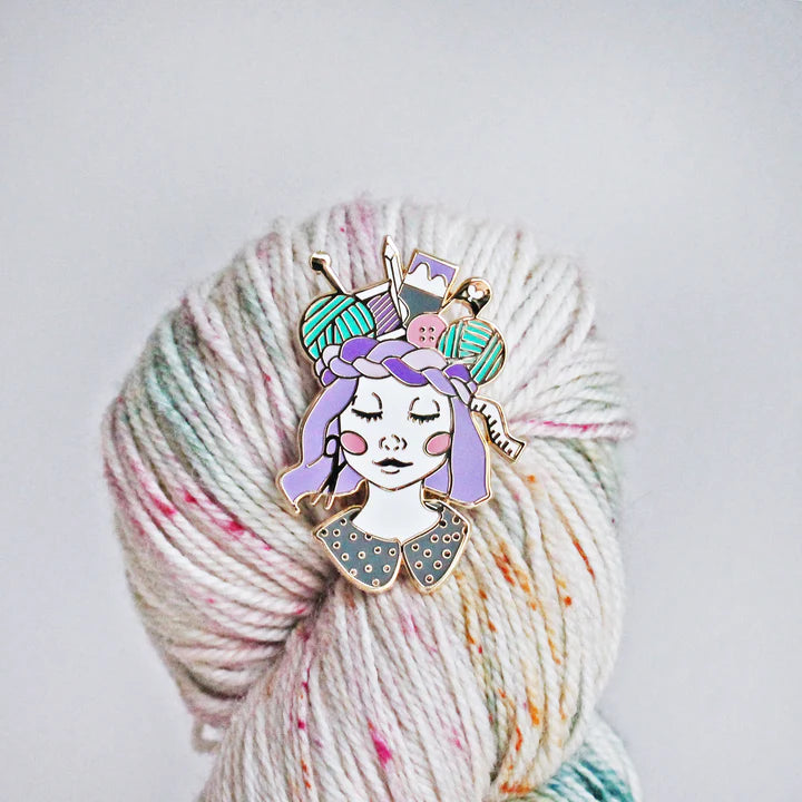 Pin Craft Queen