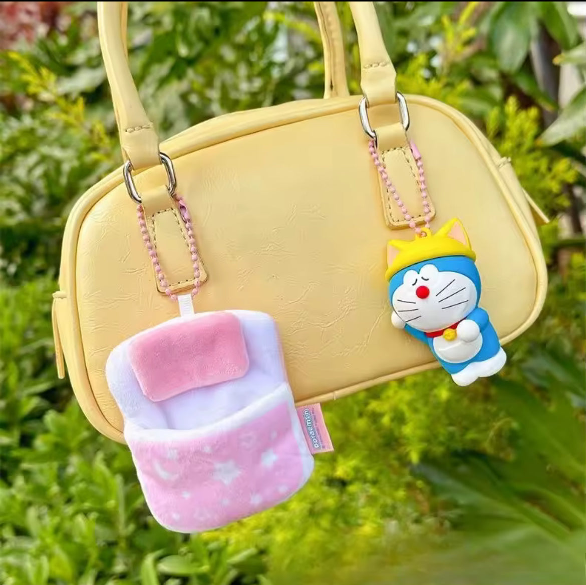 Colgante Doraemon · Acostado